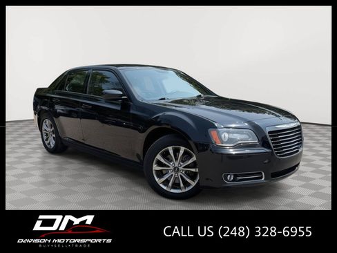 Used 2014 Chrysler 300 S AWD/4WD image 1