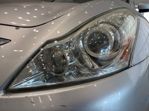 Used 2011 INFINITI G25 x w/ Moonroof Pkg AWD/4WD image 9