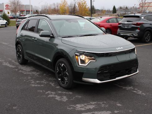 New 2025 Kia Niro Wind w/ Wind Preserve Package image 4