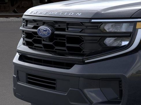 New 2026 Ford Expedition Active AWD/4WD image 17