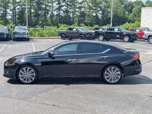 Used 2024 Nissan Altima 2.5 SL FWD image 4