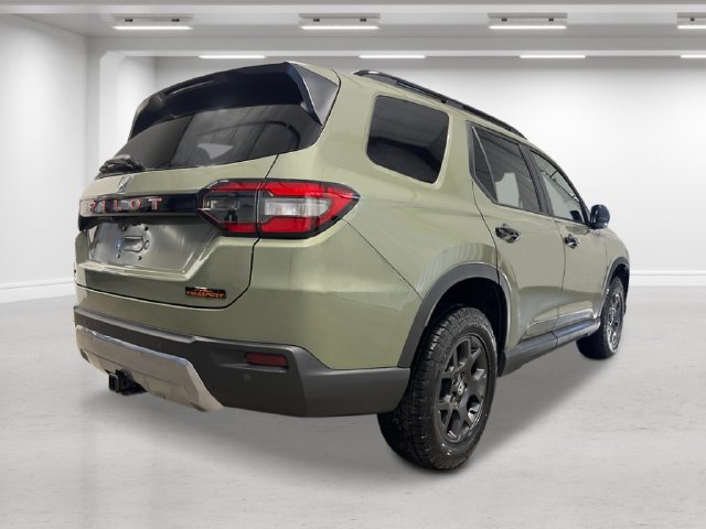 New 2026 Honda Pilot TrailSport image 3