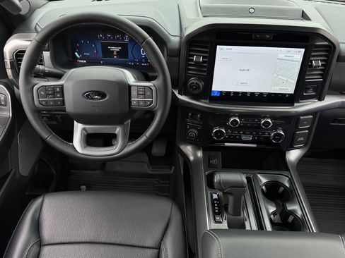 Used 2025 Ford F150 Lariat w/ Equipment Group 501A Mid image 14