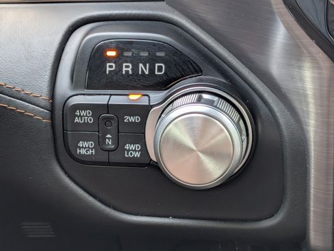 Used 2019 RAM 1500 Limited AWD/4WD image 19