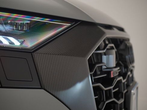 Used 2024 Audi RS Q8 image 13