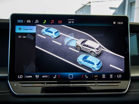 New 2026 Volkswagen Tiguan SE R-Line image 46