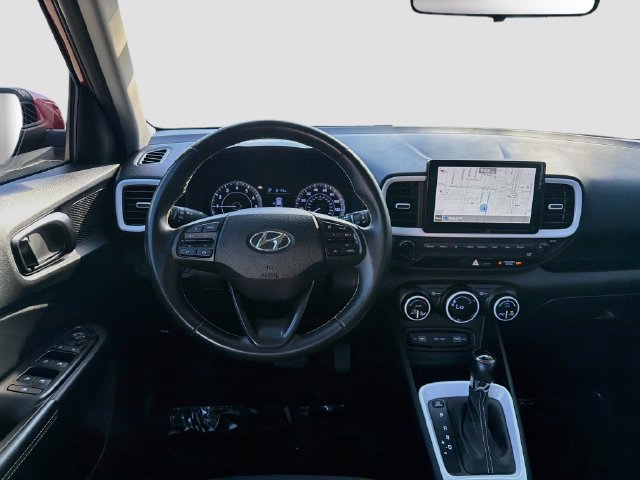 Used 2022 Hyundai Venue Limited FWD image 23