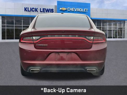 Used 2019 Dodge Charger SXT w/ Leather Interior Group image 7