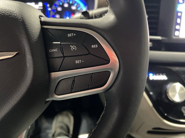 Used 2023 Chrysler Voyager LX FWD image 32