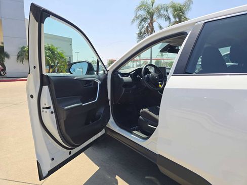 Used 2025 Toyota RAV4 LE FWD image 21