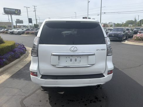 Used 2018 Lexus GX 460 Premium w/ Premium Package image 7