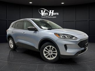 Used 2022 Ford Escape SE w/ Cold Weather Package AWD/4WD video 1