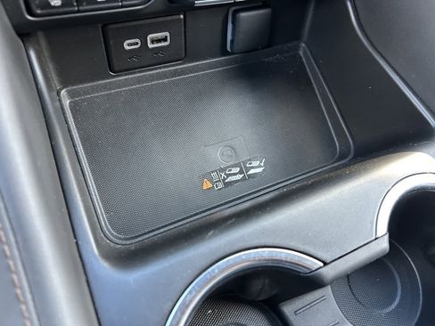 Used 2023 Chevrolet Tahoe High Country image 39