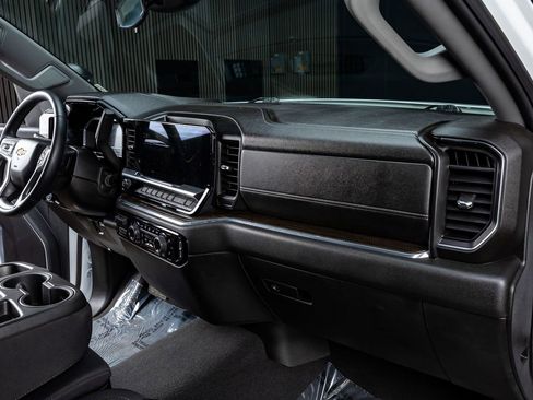 Used 2023 Chevrolet Silverado 1500 LT w/ Z71 Off-Road Package image 17