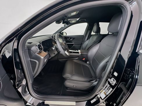 Used 2026 Mercedes-Benz GLC 300 image 22