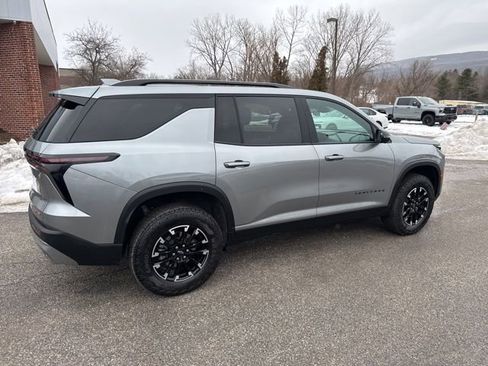 Used 2025 Chevrolet Traverse Z71 w/ Driver Confidence Package image 11