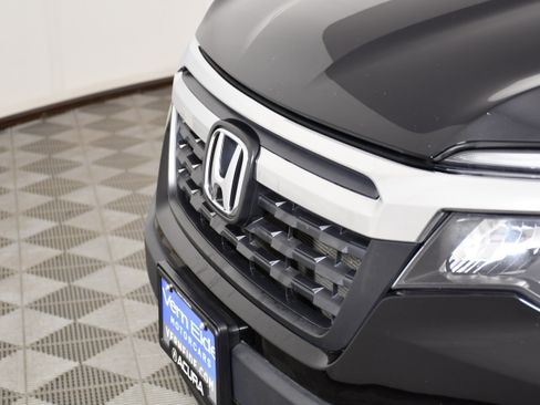 Used 2019 Honda Ridgeline RTL image 11