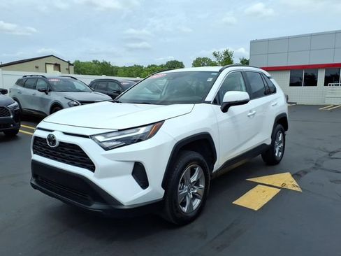 Certified 2025 Toyota RAV4 XLE AWD/4WD image 3