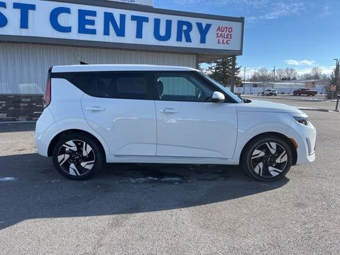 Used 2023 Kia Soul GT-Line FWD image 14