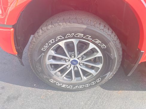 Used 2020 Ford F150 XLT w/ Equipment Group 301A Mid image 4