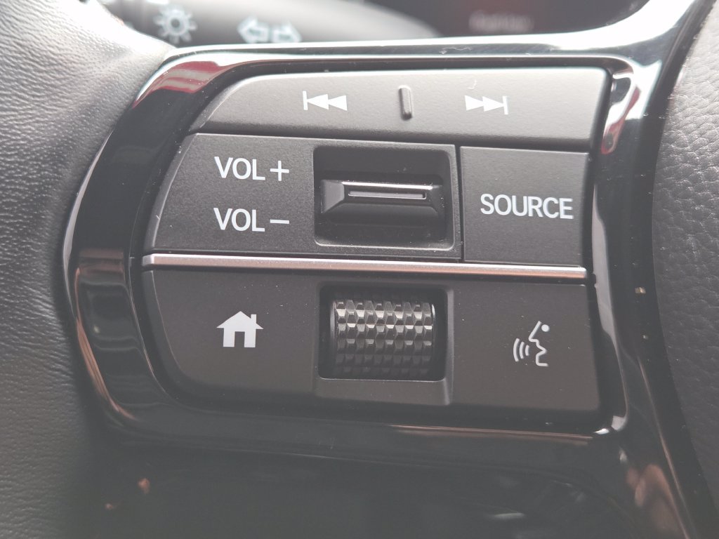 Used 2025 Honda HR-V Sport image 11