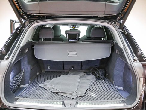 Certified 2025 Audi Q5 Premium w/ Premium Plus AWD/4WD image 27