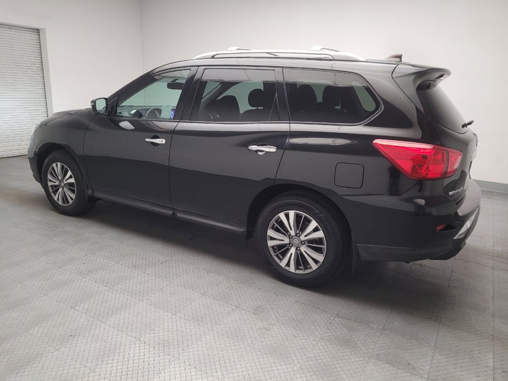 Used 2020 Nissan Pathfinder SL AWD/4WD image 3