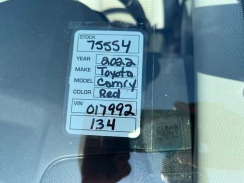 Used 2022 Toyota Camry SE FWD image 29