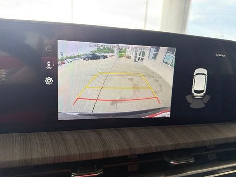 Used 2024 Kia Telluride EX w/ EX Captain's Chair Package AWD/4WD image 9