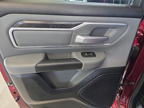 Used 2021 RAM 1500 Big Horn AWD/4WD image 17