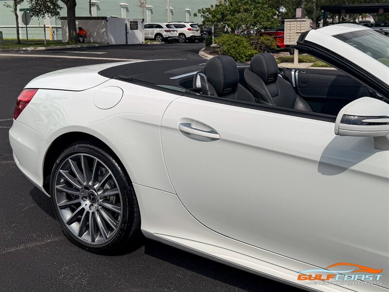 Used 2019 Mercedes-Benz SL 550 w/ Driver Assistance Package image 62