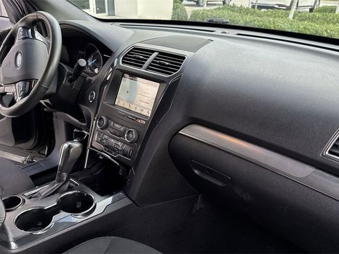 Used 2019 Ford Explorer XLT w/ Equipment Group 201A image 33