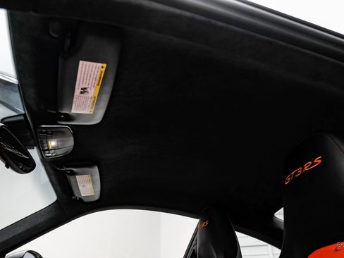 Used 2016 Porsche 911 GT3 RS image 34