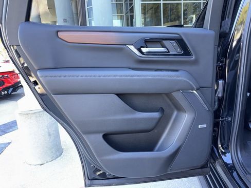 Used 2025 GMC Yukon Denali image 25