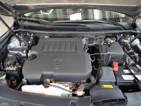 Used 2016 Toyota Avalon Touring FWD image 30