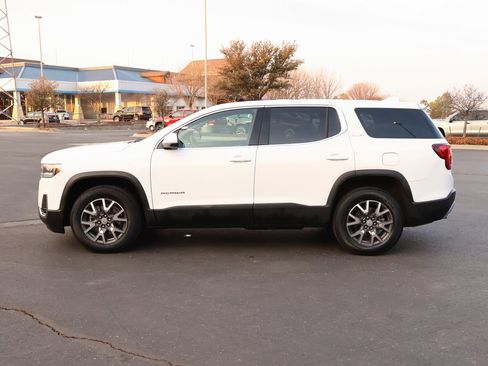 Used 2023 GMC Acadia SLE image 29