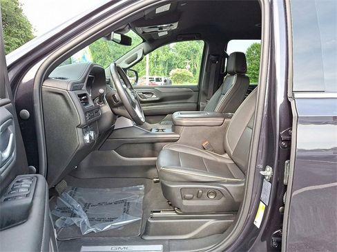 Used 2023 GMC Yukon XL SLT image 14
