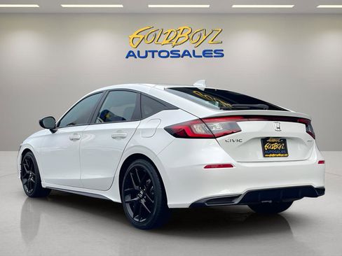 Used 2025 Honda Civic Sport image 6