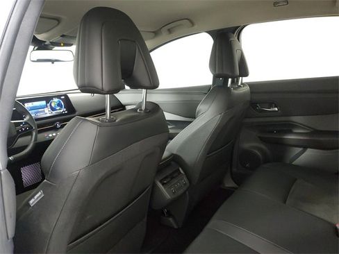 Used 2024 Nissan Ariya AWD image 11