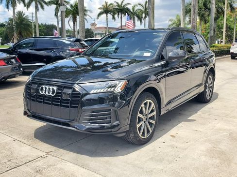 Used 2023 Audi Q7 2.0T Premium Plus w/ Premium Plus Package AWD/4WD image 3