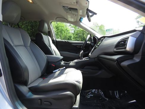 Used 2020 Subaru Outback Limited AWD/4WD image 13
