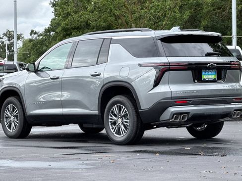 Used 2026 Chevrolet Traverse LT w/ Driver Confidence Package AWD/4WD image 5