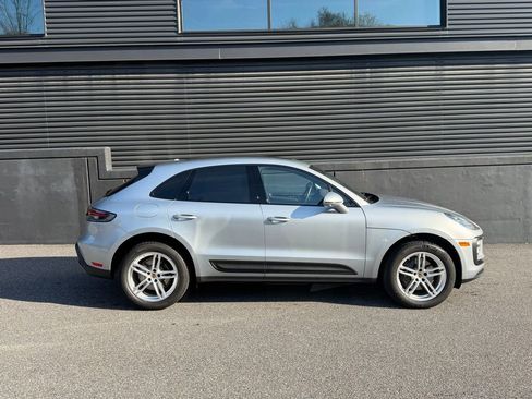 Certified 2026 Porsche Macan image 11