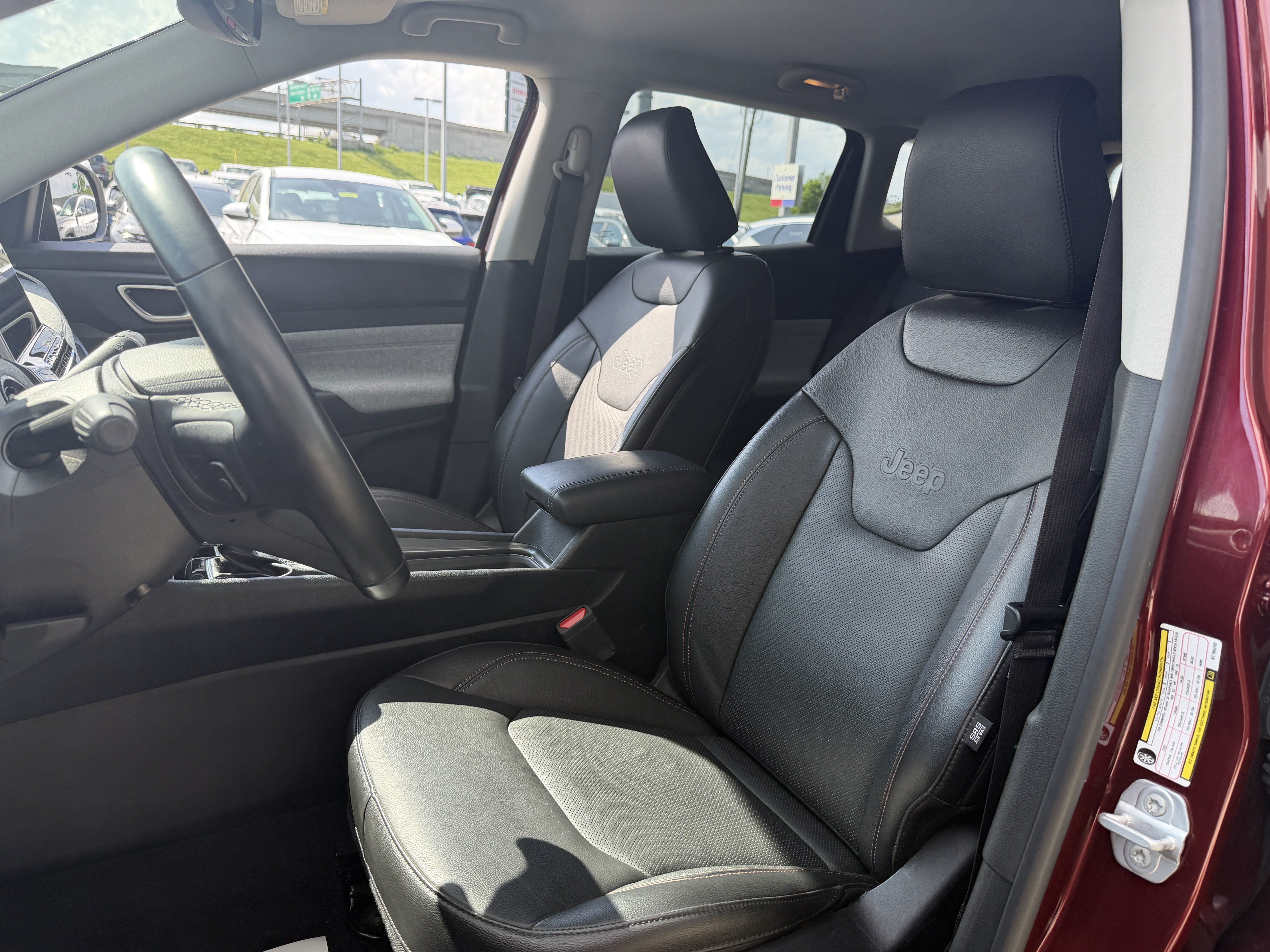Used 2022 Jeep Compass Latitude AWD/4WD image 28