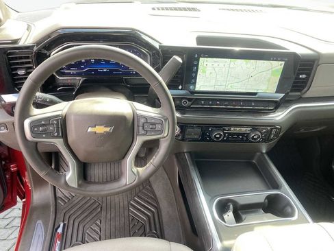 Used 2025 Chevrolet Silverado 2500 LTZ w/ LTZ Premium Package AWD/4WD image 13