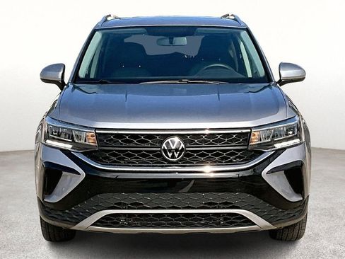 Used 2022 Volkswagen Taos SE image 5