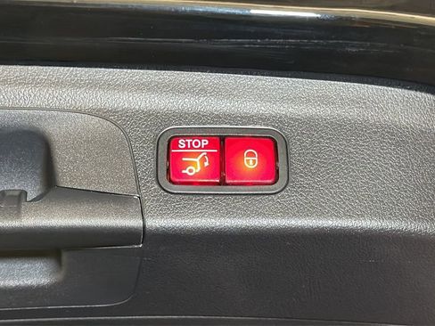 Used 2023 Mercedes-Benz GLE 350 4MATIC image 16