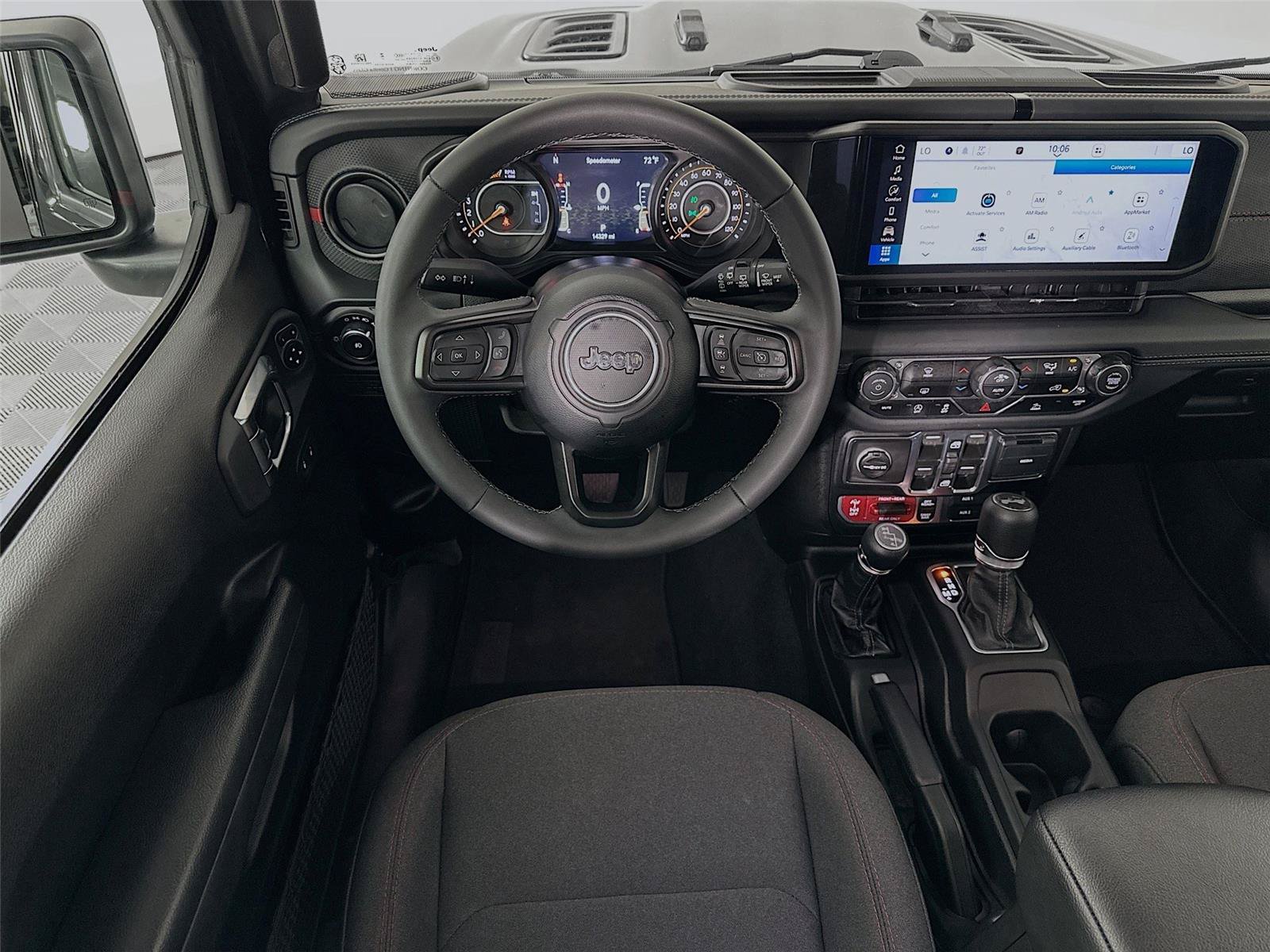 Used 2026 Jeep Wrangler Unlimited Rubicon AWD/4WD image 2