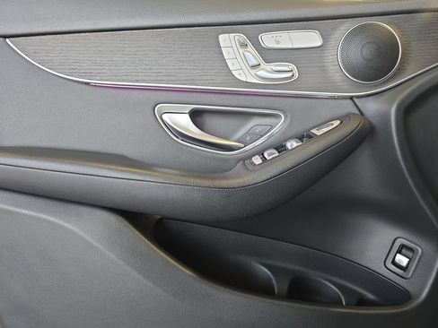 Certified 2021 Mercedes-Benz GLC 300 4MATIC image 29