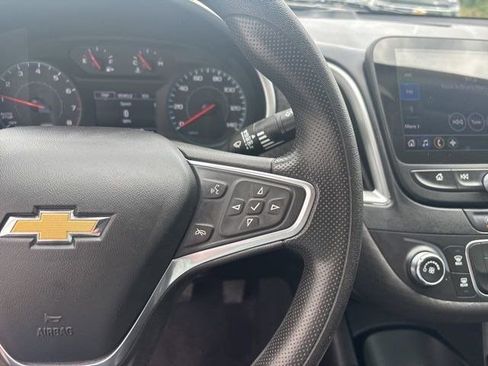 Used 2022 Chevrolet Malibu LS FWD image 18